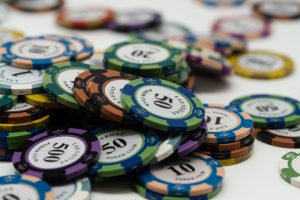 德州牛仔紧凶打法实战解析：五个场景让打法更稳健
